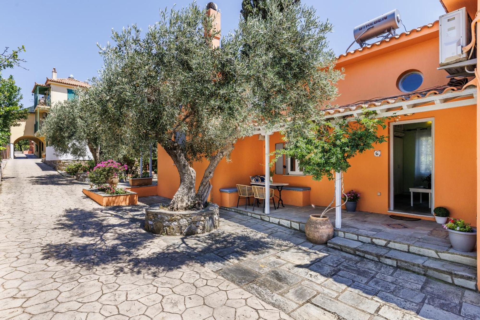 Aretousa Studios & Apartments Skopelos Eksteriør billede